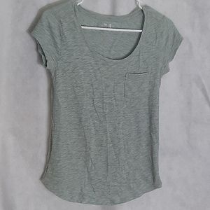 Gap cap sleeve top